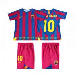 Dres FC Barcelona RONALDINHO 10 Champions League 2005 Retro Domaći 2006 Kratkih Rukava - Dječji Dres FC Barcelona RONALDINHO 10 Champions League 2005 Retro Domaći 2006 Kratkih Rukava - Dječji